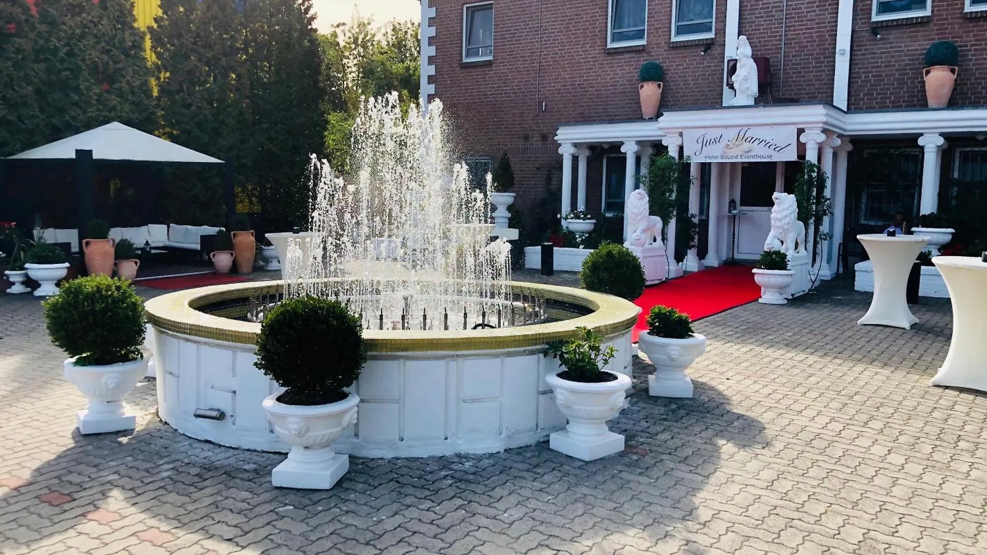 Hotel Bouzid - Laatzen contacts